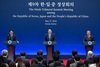4년반 만에 머리 맞댄 韓日中 정상…'한일중 회의체' 정례화 복원