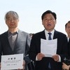문재인 전 대통령, 뇌물 수사 검사들 공수처에 고발…