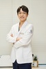 [뷰커스의원 채승완 원장 칼럼] 비수술 피부과 시술로 비절개 눈밑지방재배치하려면?