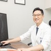 [강남삼성정형외과 백승엽 대표원장 칼럼] 겨울철 ‘단골손님’ 허리 통증, 정형외과 찾아 진단‧치료받아야