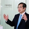 '연구비 부정 사용' 군산대 총장 송치…교수들 