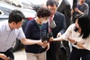 '잔고 위조' 尹 대통령 장모 가석방 보류…내달 다시 심사