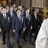 日 의원 90명, 'A급 전범' 야스쿠니 참배