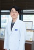 [벗정형외과 심희종 대표원장 칼럼] 겨울철 허리통증 원인 척추관협착증, 비수술 정형외과 치료로 개선 가능
