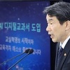 교육부, AI교과서 사수 총력…이주호 