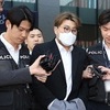 트로트 가수 김호중, 음주 뺑소니 항소심도 징역 2년6개월…